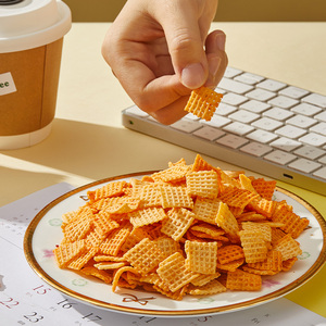 Bánh gạo giòn Zhaohui bán buôn, đồ ăn nhanh, đồ ăn vặt Trung Quốc, tốt cho sức khỏe, 102g, vỏ gạo giòn - Product Image 3