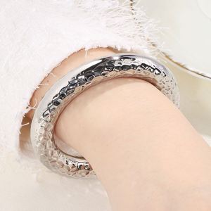 Fashion Retro Stainless Steel 18k Gold Hollow Texture Qiankun Circle <b>Bracelet</b> Round Stainless Steel <b>Bracelet</b> for <b>Men</b> and Women - Product Image 4