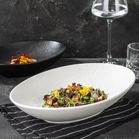 Assiette à dîner en céramique de luxe Offre Spéciale motif de poisson ovale vaisselle Senior Sense plat de nourriture occidentale