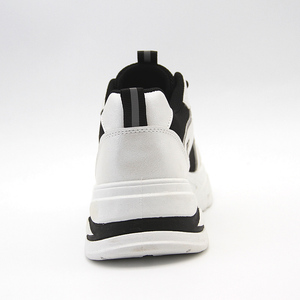 مورد صيني لأحذية رياضية نسائية مخصصة لزيادة الطول بنعل سميك وتصميم عصري لعام 2026 - Product Image 4