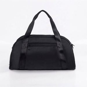 Bolsa de Gimnasio Impermeable con Logotipo Personalizado y Compartimento para Ropa Mojada - Bolsa Deportiva y de Viaje Personalizada - Product Image 4