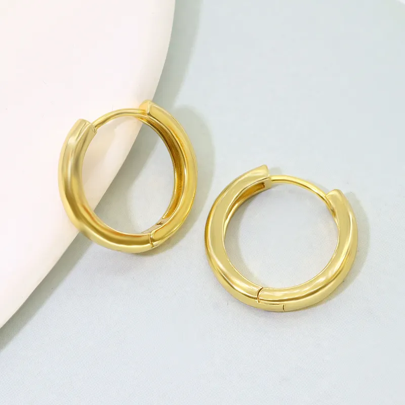 Grosir murah mode sederhana minimalis perhiasan 18k berlapis emas anting melingkar untuk wanita