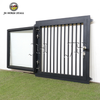 Fenêtre de grange équestre moderne JH avec grille en acier pour l'architecture des écuries