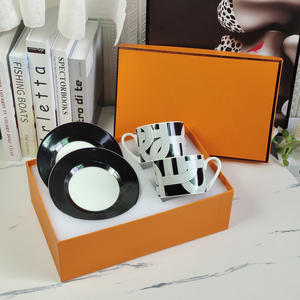 Offre Spéciale : Ensemble de 4 Assiettes en Céramique Noires de Luxe Style Nordique pour Restaurant, avec Coffret Cadeau - Product Image 5