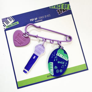 KPOP-Broches de hojalata JUNGKOOK RM V MIC DROP POP-UP, <span class=keywords><strong>JIN</strong></span> JIMIN, SUGA, bolso con colgante acrílico, alfileres para ropa, accesorio para regalo - Product Image 4