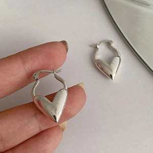 Eleganti Orecchini a Clip Geometrici a Cuore in Metallo, Gioielli Minimalisti da Donna, per Uso Quotidiano, Regalo Chic - Product Image 2
