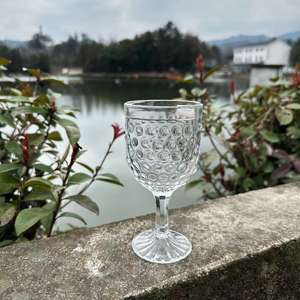 Gobelet à vin en cristal vintage européen créatif de 8 oz avec motif de points - Product Image 4