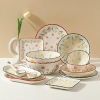 Service de table en céramique sous glaçure motif tulipe, compatible micro-ondes, bols à riz, assiettes carrées et rondes, collection élégante pour la maison