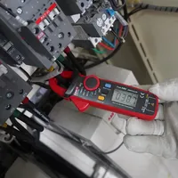 Multimètre pince ampèremètre numérique UNI-T UT210E UT202A UT204 Plus 4 chiffres True RMS AC/DC 600V/600A