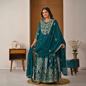 Ensemble Salwar Kameez brodé vert sarcelle en soie de chiffon, tenue longue traditionnelle pour femme, longueur genou, pour mariage, fête et festival - Product Image 1
