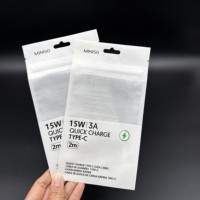 Sac en papier kraft avec logo gravé personnalisé, laminé, fermeture à glissière, résistant à l'humidité, scellé sur 3 côtés, avec trou de suspension, emballage pour câble de charge Type-C