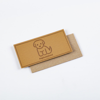 Logo personnalisé populaire de haute qualité en gros étiquette de patchs en cuir PU à coupe droite à bas prix avec adhésif pour portefeuille en jean