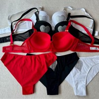 Ensemble de lingerie sexy en dentelle avec soutien-gorge push-up à petit buste en forme de cœur orné de strass, fabrication sur mesure de haute qualité en gros