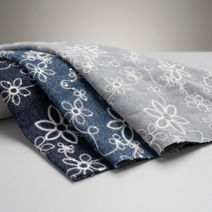 Tela vaquera jacquard de mezcla de <span class=keywords><strong>lyocell</strong></span> bordada con cuentas de pétalos de estrella estilo chino, de 10 milésimas de grosor, con acabado suave y duradero, de gran venta. - Product Image 2