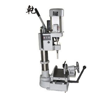 Máquina Mortajadora de Madera Semiautomática MK361A de 1200W y 220V con Capacidad de 3/8 Pulgadas para Manualidades de Bricolaje en Madera - Product Image 2