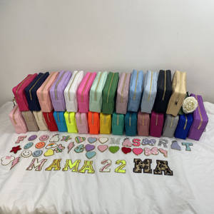 Sacs <span class=keywords><strong>de</strong></span> toilette et trousses <span class=keywords><strong>de</strong></span> maquillage en nylon personnalisés avec lettres en tissu et fermeture éclair – Vente en gros - Product Image 3