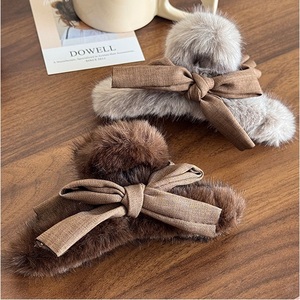 Nouvelles pinces à cheveux simples et grandes à nœud <span class=keywords><strong>papillon</strong></span>, couleur unie, accessoires pour cheveux pour femmes, <span class=keywords><strong>papillon</strong></span>, fausse fourrure, fourrure, pince à cheveux en forme de requin, pince à cheveux en peluche - Product Image 5