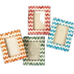 Best Quality Resin <b>Photo</b> <b>Frame</b> with Unique Design for Home Decore at an Economical Price Customizable Logo - Product Image 2