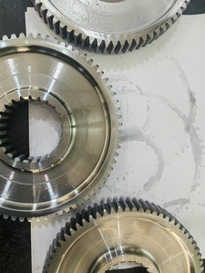 ציוד pinion מותאם אישית עבור מכונות בנייה עבור טרקטור שימוש מדגם ביצוע חלקים חקלאיים מרכזיים - Product Image 2