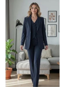 Traje de Pantalón de Tres Piezas Premium para Invitadas de Boda, Conjunto Formal con Blazer Estructurado, Chaleco y Pantalones a Juego - Product Image 1