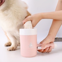 OEM ODM Gobelet de lavage automatique portable pour pattes d'animaux, nettoyeur de pattes réutilisable pour chien, lave-pattes en silicone souple pour toilettage de chiens et chats
