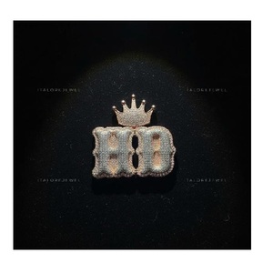 Colgante Talorejewel Crown Letter HD de Plata 925 con Microincrustaciones de Moissanita, Unisex, de Lujo, Estilo Hip Hop, para Fiestas y Uso Diario - Product Image 1