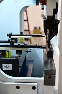 LIANGJI 迷你高精度12吨小型电子零件伺服电动数控金属折弯机 - Product Image 4