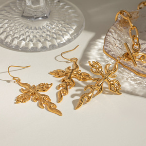 ต่างหูรูปเปลวไฟ ทอง สแตนเลสสตีล ชุดเครื่องประดับสำหรับผู้หญิงใส่ได้ทุกวัน - Product Image 4