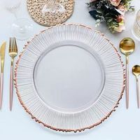 Assiettes de présentation en verre style nordique avec logo personnalisé, bord doré, forme irrégulière, écologiques, vaisselle de luxe moderne, rayées minimalistes