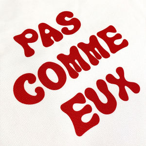 เสื้อฟุตบอลผ้าโพลีเอสเตอร์แบบย้อนยุคเสื้อฟุตบอลทรงโอเวอร์ไซส์พิมพ์ลายซับลิเมชันตามสั่ง - Product Image 3