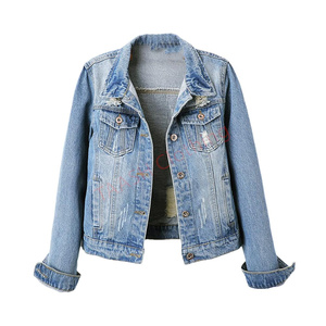 Veste en jean pour femme, coupe contemporaine, détails ajustés, toucher premium, confort et style polyvalent, idéale pour les tenues décontractées - Product Image 1