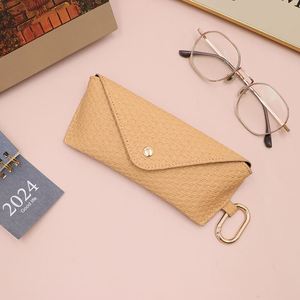 Estuche para Gafas de Sol de Piel Sintética PU, Diseño Moderno y Práctico, Color Liso, Creativo y Elegante - Product Image 2