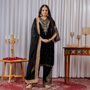 Ensemble Salwar Kameez en velours noir pour femmes, brodé de sequins et de perles, avec dupatta, pour mariage ou fête - Product Image 1