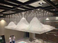Bâtiment d'hôtel personnalisé en pierre claire décorative suspension lustre en verre d'art de luxe de plafonnier