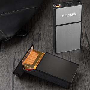 Étui à <span class=keywords><strong>cigarettes</strong></span> classique pour homme avec chargement USB, capacité 20 <span class=keywords><strong>cigarettes</strong></span> <span class=keywords><strong>fines</strong></span>, briquet à résistance chauffante 2-en-1, style personnalisé - Product Image 2