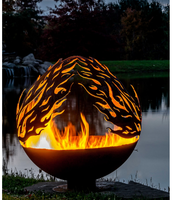 Sphère de feu en acier Corten robuste personnalisé fait à la main sphère creuse décoration Camping feu de camp boule de feu à vendre