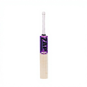 Balle de cricket VERINNO en bois d'érable, 9 pouces, pour droitier, coutures sans soudure, épaisseur 13-16 mm, poids 2,6 lb, logo personnalisable - Product Image 2