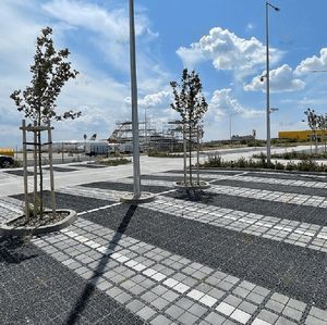 Grilles de renforcement du sol en plastique HDPE résistant aux UV personnalisées en usine propriétés anti-érosion pour les fermes solaires en plein air - Product Image 5