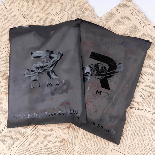Custom Resealable UV Logo T-Shirt Dresses Socks Semi Transparent Frosted Grey Black Ziplcok Plastic Packaging Bags With Logo
