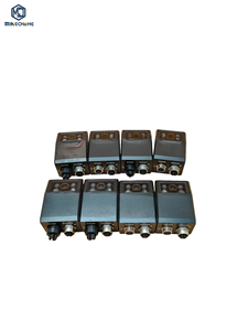 Controlador PLC, Sensor de Código de Barras, Nuevo y Original, SR-751 - Product Image 1