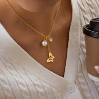 Collier en acier inoxydable 304 pour femmes, couleur or, perle, papillon et pendentif cœur transparent, chaîne à maillons en O, vente en gros