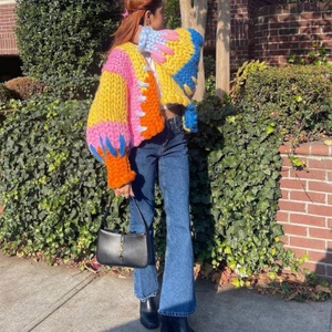 Cardigan en tricot color block arc-en-ciel pour femme, automne et hiver, tricoté à la main, épais, en crochet - Product Image 1