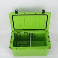 Glacière de pêche portable rotomoulée 78L en PE, étanche, avec logo personnalisé, motif lettre de dessin animé, isolation thermique et roues