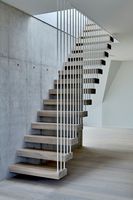 Escalier à poutre unique CBMmart, intérieur, en métal, avec corde, garde-corps en verre, design en marbre, avec plans 3D