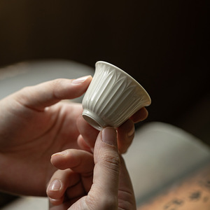 Ding Kiln White Lotus Petal Pattern Ceramic Small Teacup Porcelain Round Tasting Cup For Kung Fu <b>Tea</b> <b>Set</b> Home Use - Product Image 1