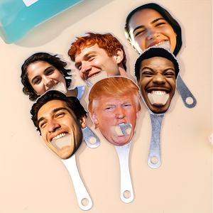 Groothandel Creatieve Zinklegering Voetbalhanger Flessenopener UV-print Aangepaste Logo Lichtgewicht Praktisch Klein Cadeau Auto - Product Image 5