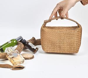<span class=keywords><strong>Pochette</strong></span> de maquillage <span class=keywords><strong>en</strong></span> <span class=keywords><strong>paille</strong></span> rétro, sac d'été nouvelle tendance pour cosmétique, <span class=keywords><strong>pochette</strong></span> de toilette Portable étanche - Product Image 6