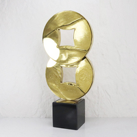 Sculpture en métal Tuohuangniu Double Pièce d'Or, Statue de Pièce Circulaire Chinoise, Base en Marbre Noir, Faite à la Main, Design de Luxe pour la Prospérité