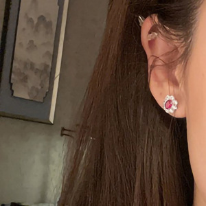 Orecchini a Perno in Lega Metallica di Lusso con Pietra Rossa Ovale, Gioielli Eleganti per Donne, Ideali per Fidanzamento - Product Image 6