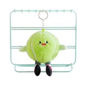 Portachiavi Classico in Peluche a Forma di Pallone da Calcio Bianco e Nero, con Faccina Sorridente Minimalista e Gambe Nere con Sneaker, Ideale per Partite di Calcio e Regalo per Fan Club - Product Image 4